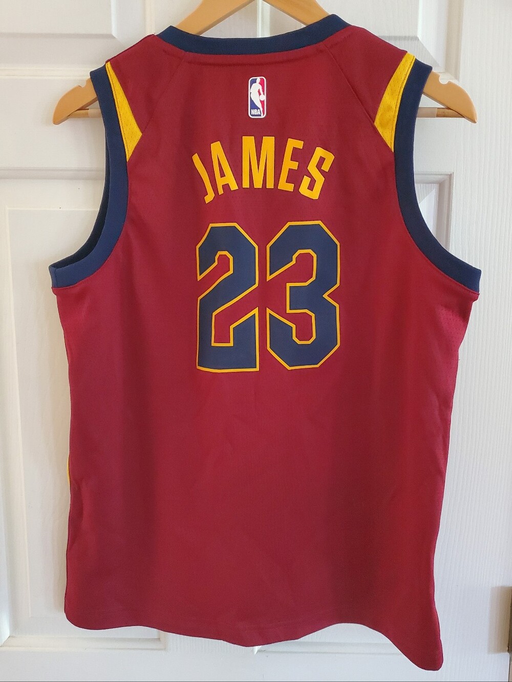 LeBron James #23 Cleveland Cavaliers Icon Edition Nike NBA Jersey (Youth Large) - Picture 6 of 6